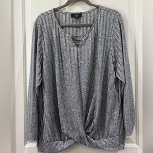 AGB Woman PLUS Embellished Neck Top